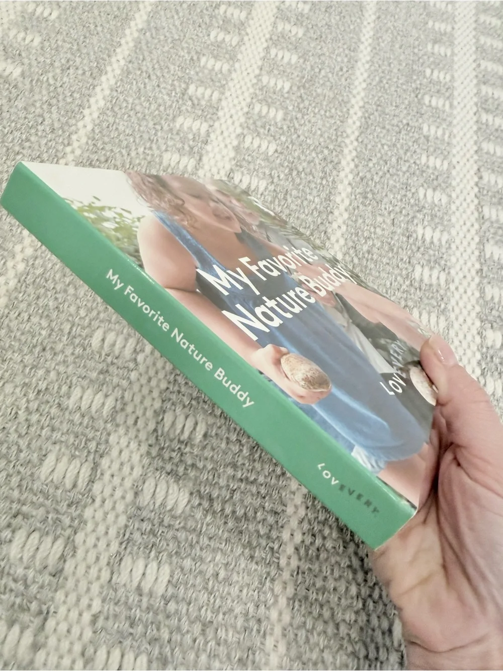 LOVEVERY Board Book - My Favorite Nature Buddy - excellent condtion